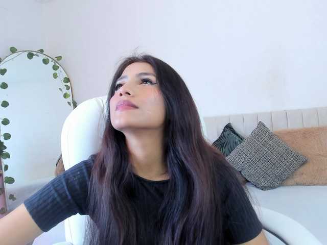 Naomii- live cam on BongaCams