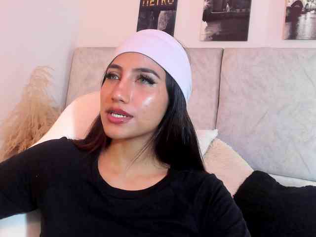 Naomii- webcam
