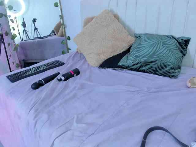 Naomii- webcam