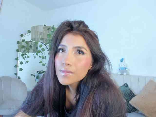 Naomii- webcam
