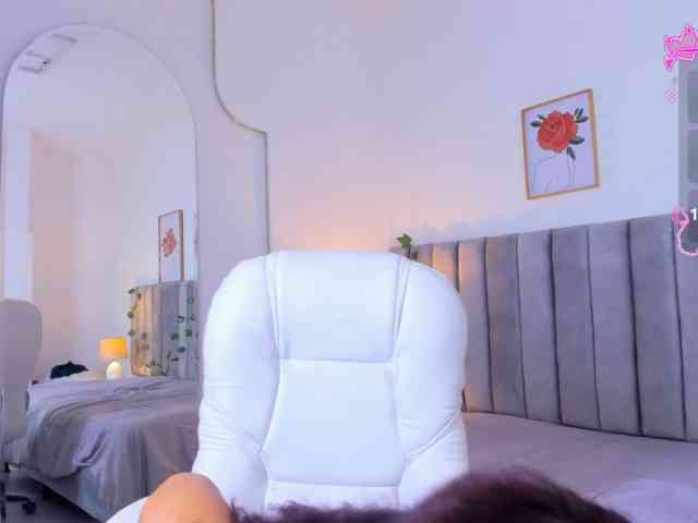 Naomii- webcam