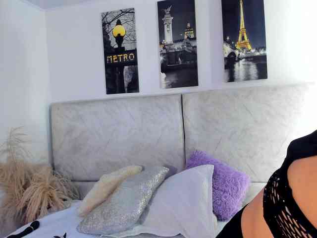 Naomii- webcam