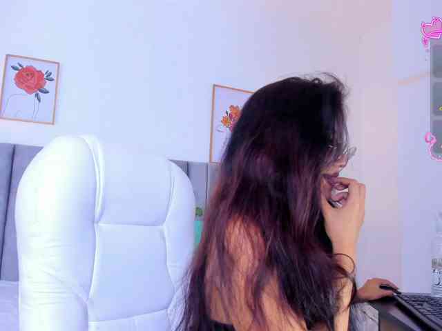 Naomii- webcam