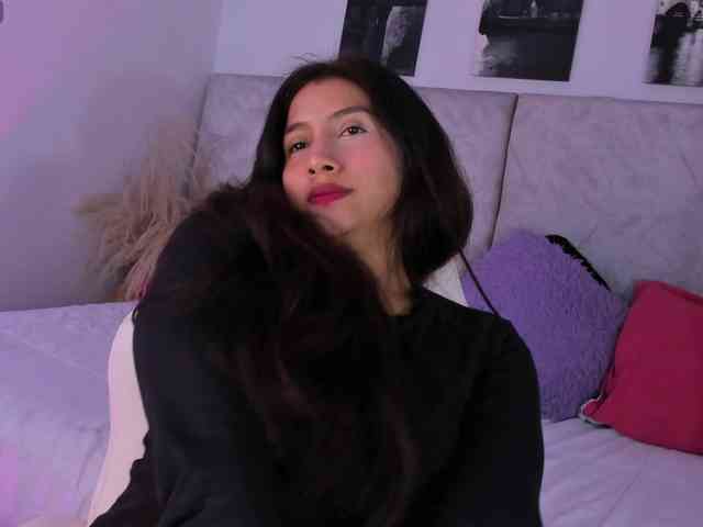 Naomii- webcam
