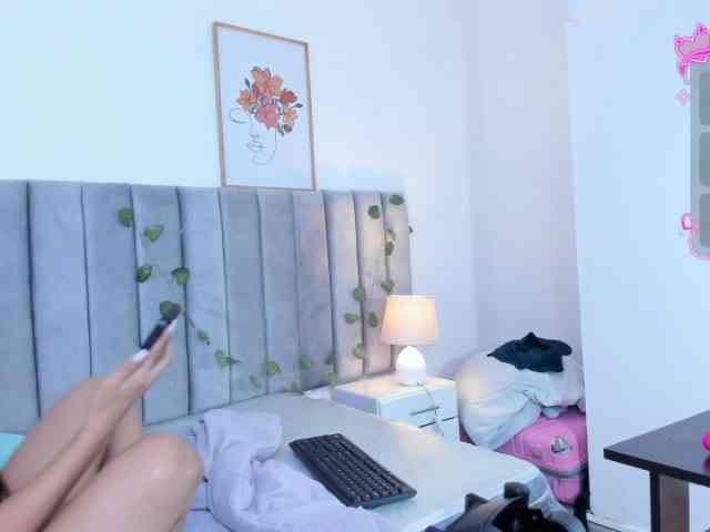 Naomii- webcam