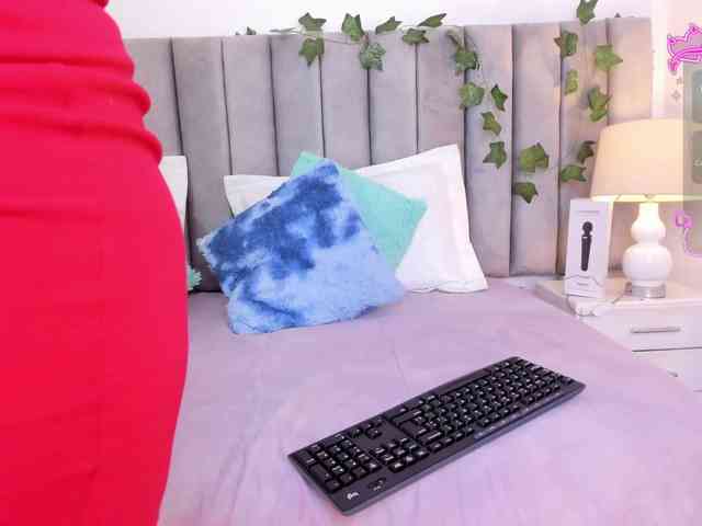 Naomii- webcam