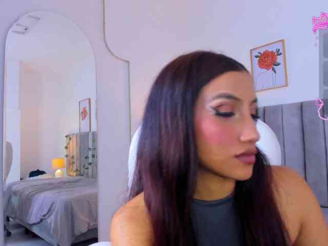 Naomii- Naomii-