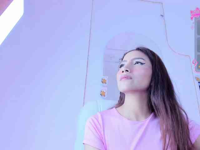 Naomii- webcam