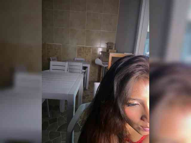 Naomii- webcam