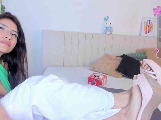 Naomii- webcam