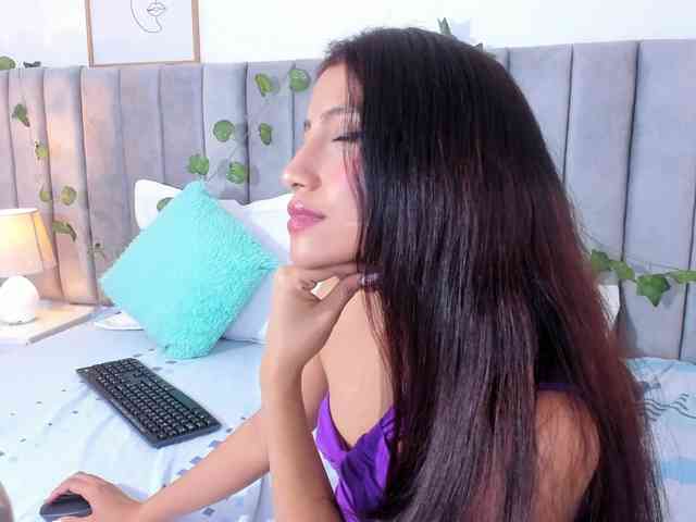 Naomii- webcam
