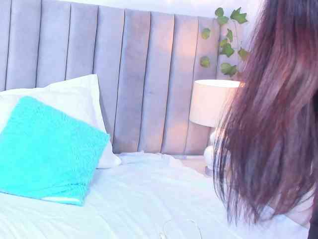Naomii- webcam