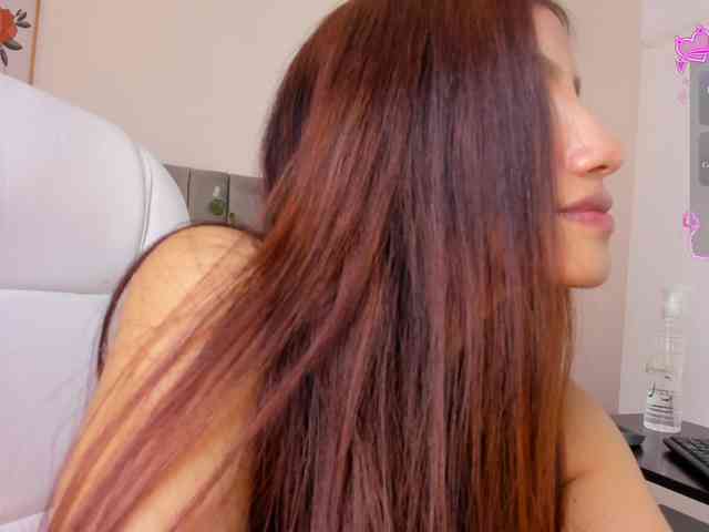 Naomii- webcam