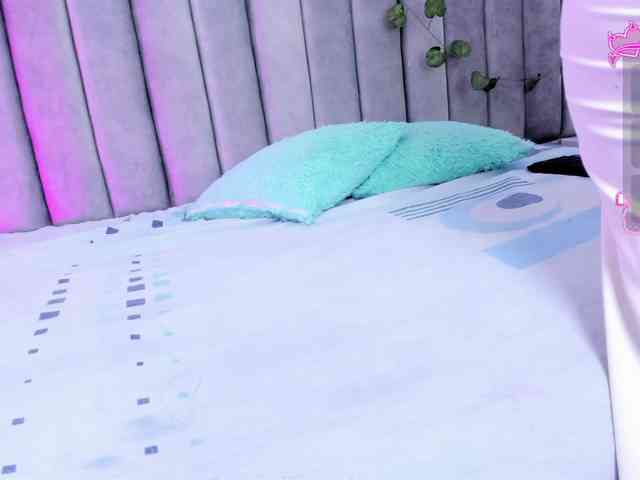 Naomii- webcam