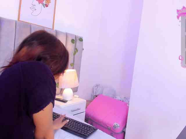 Naomii- webcam