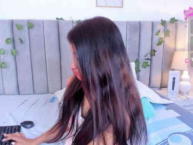 Naomii- webcam