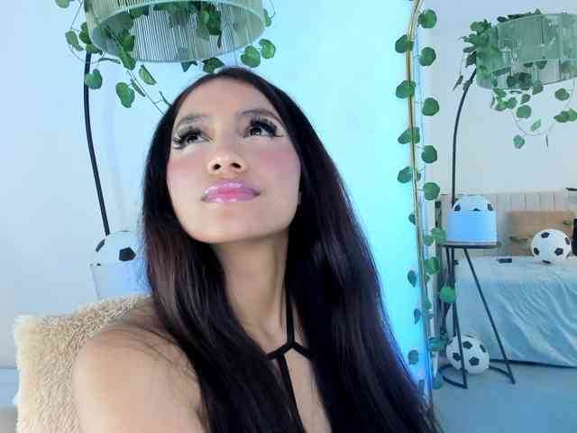 Naomii- webcam