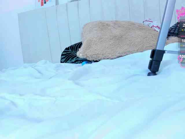 Naomii- webcam