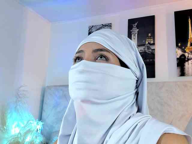 Naomii- webcam