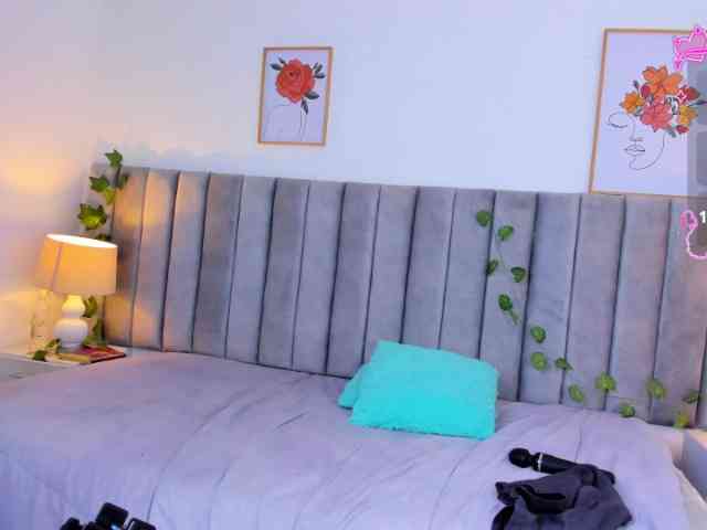 Naomii- webcam