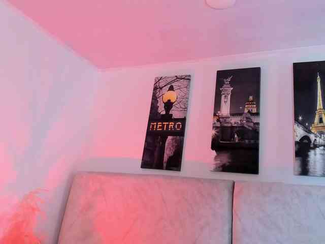 Naomii- webcam