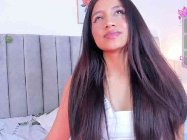 Naomii- webcam