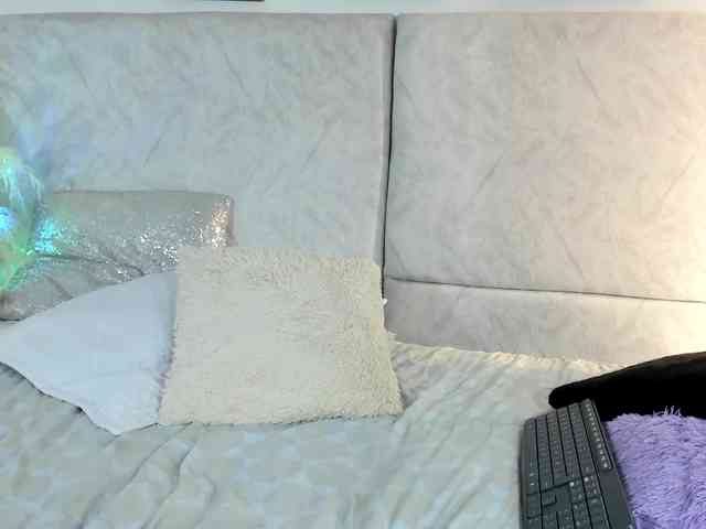 Naomii- webcam