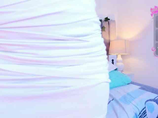 Naomii- webcam