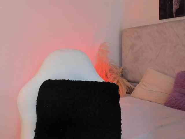 Naomii- webcam