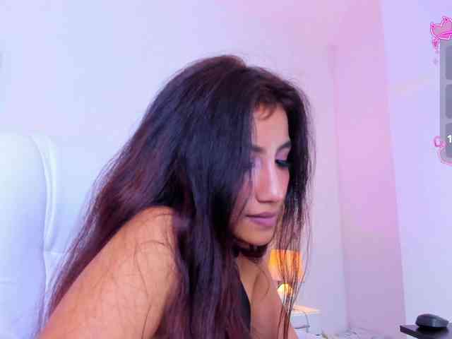 Naomii- webcam