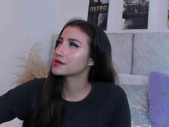Naomii- webcam