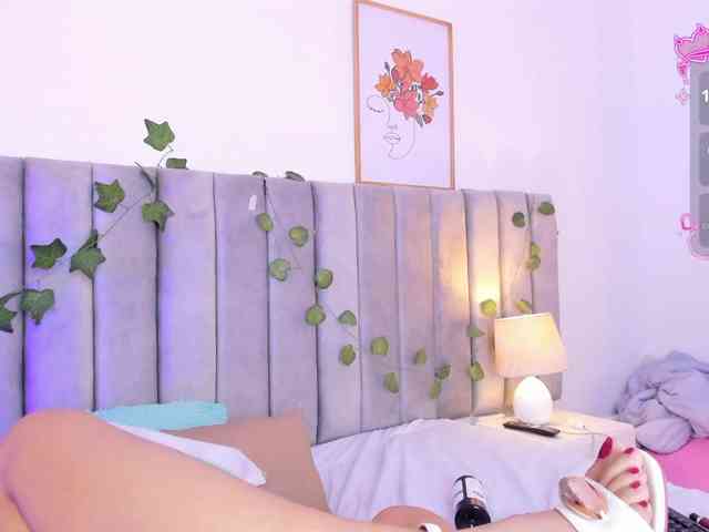 Naomii- webcam