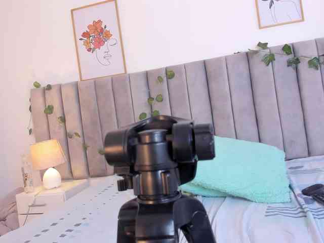 Naomii- webcam
