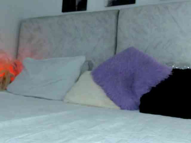 Naomii- webcam