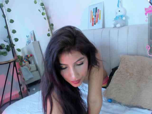 Naomii- webcam