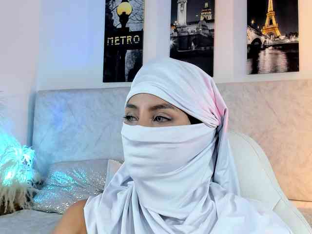 Naomii- webcam