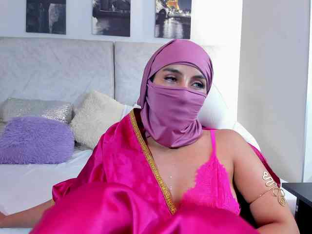 Naomii- webcam