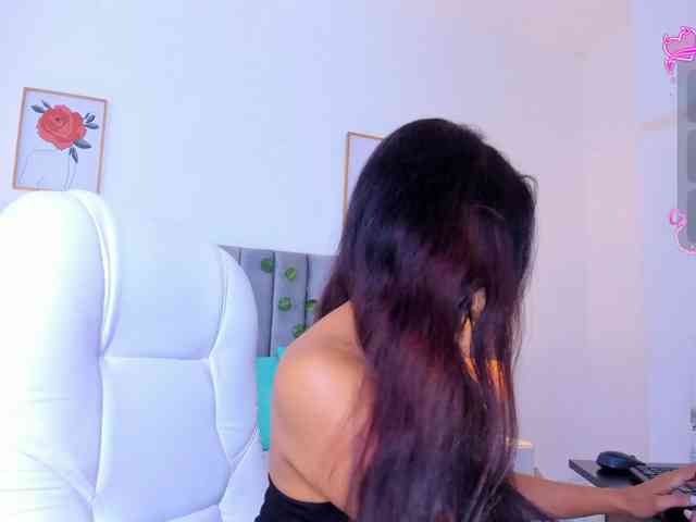 Naomii- webcam