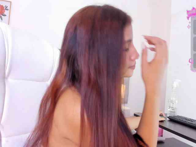 Naomii- webcam
