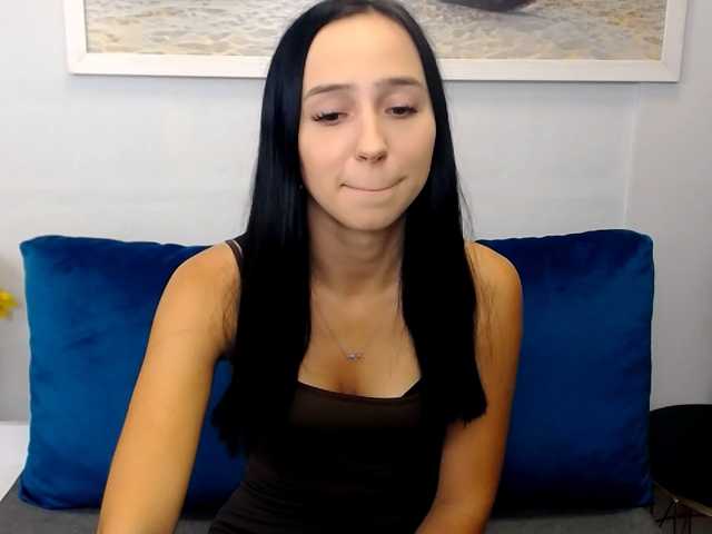LuisaLove live cam on BongaCams