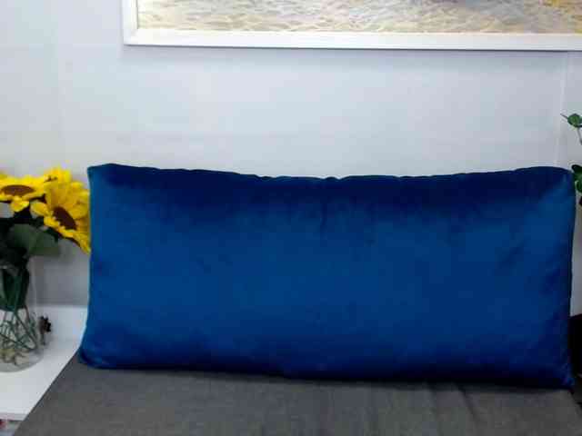 LuisaLove webcam