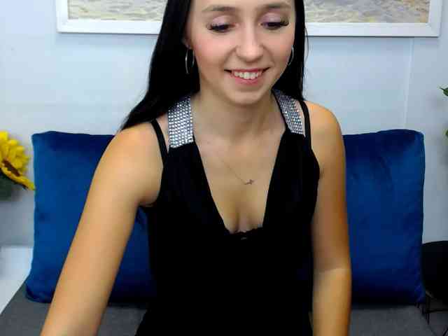 LuisaLove webcam