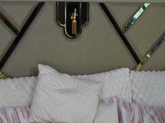 Sweet-Mishelle — live female cam