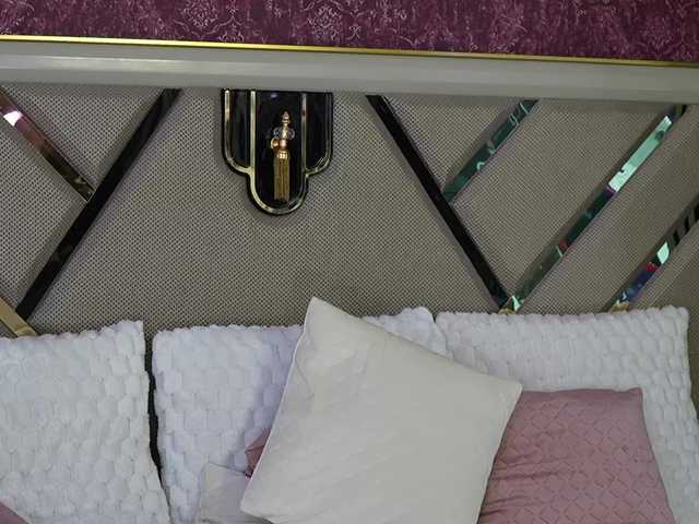 Sweet-Mishelle's BongaCams show and profile