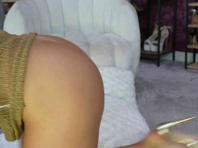 Sweet-Mishelle webcam