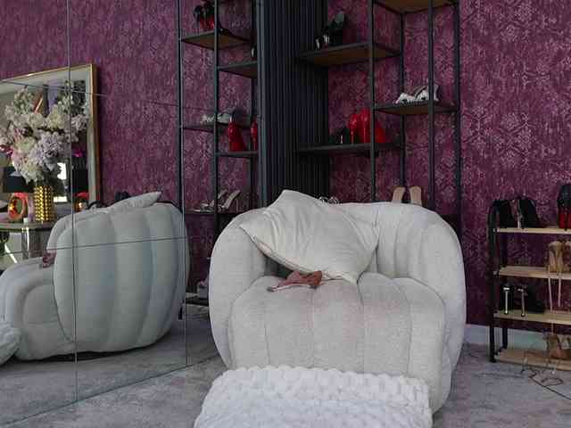 Sweet-Mishelle Sex Cam Show