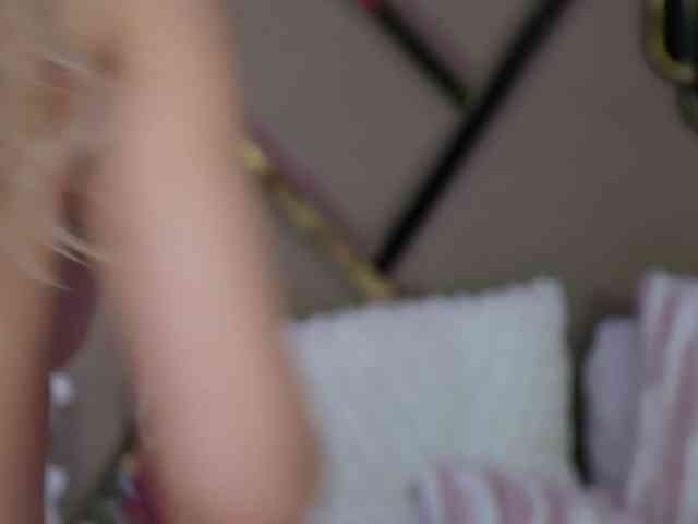 Sweet-Mishelle webcam