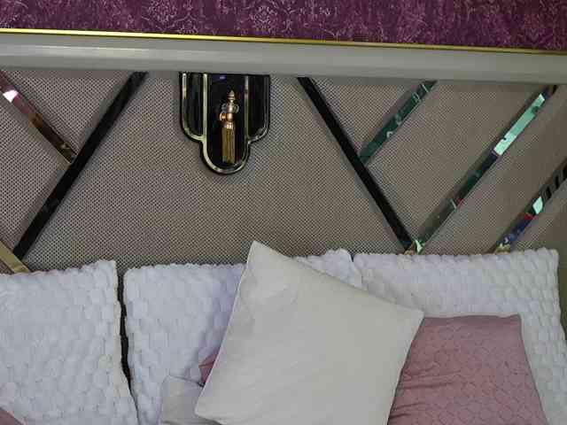 Sweet-Mishelle webcam