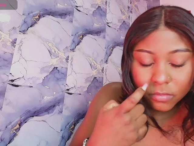 AngelThroatt live cam on BongaCams