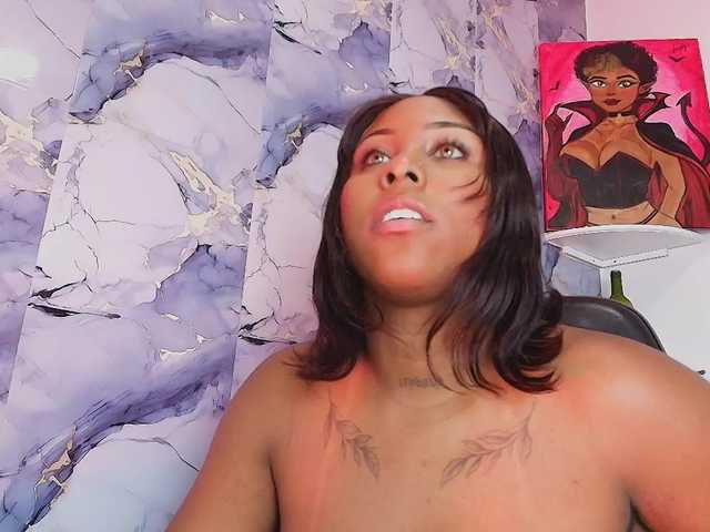 AngelThroatt live cam on BongaCams